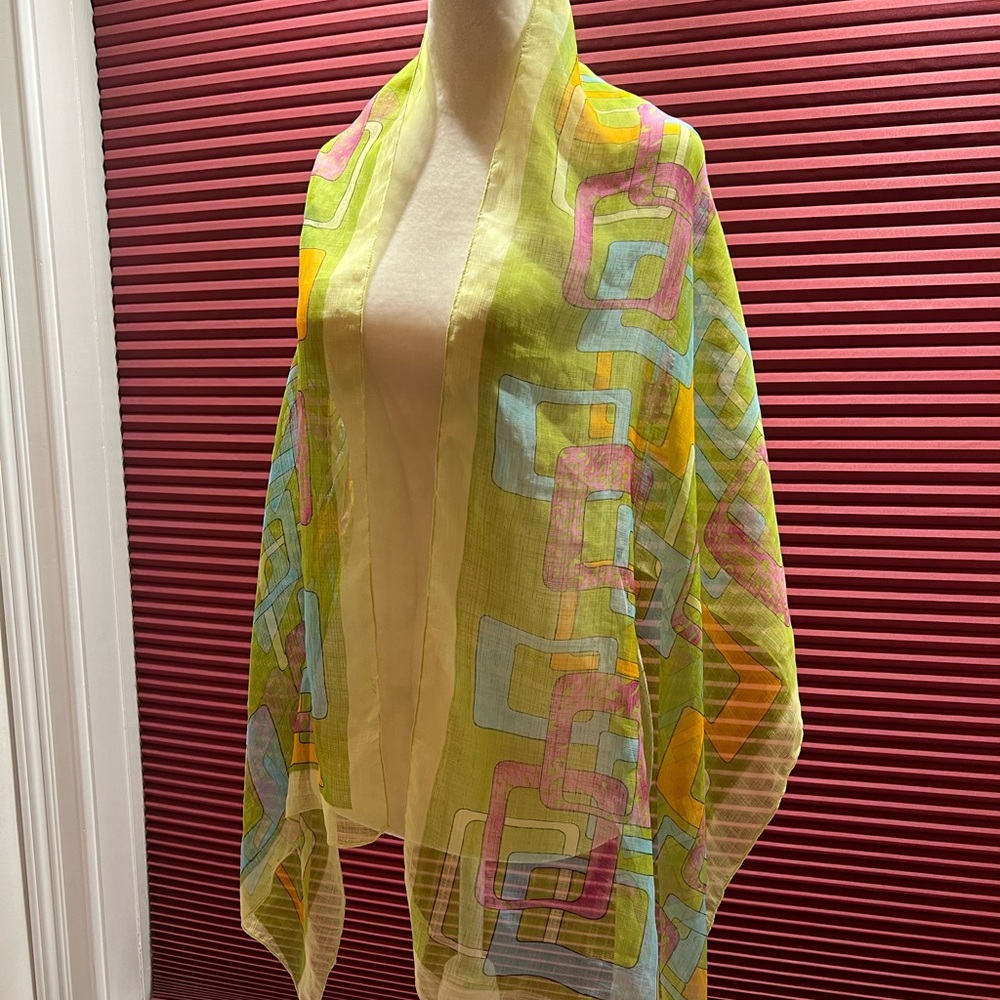 Colorful Geometric scarf - Picture 2 of 3